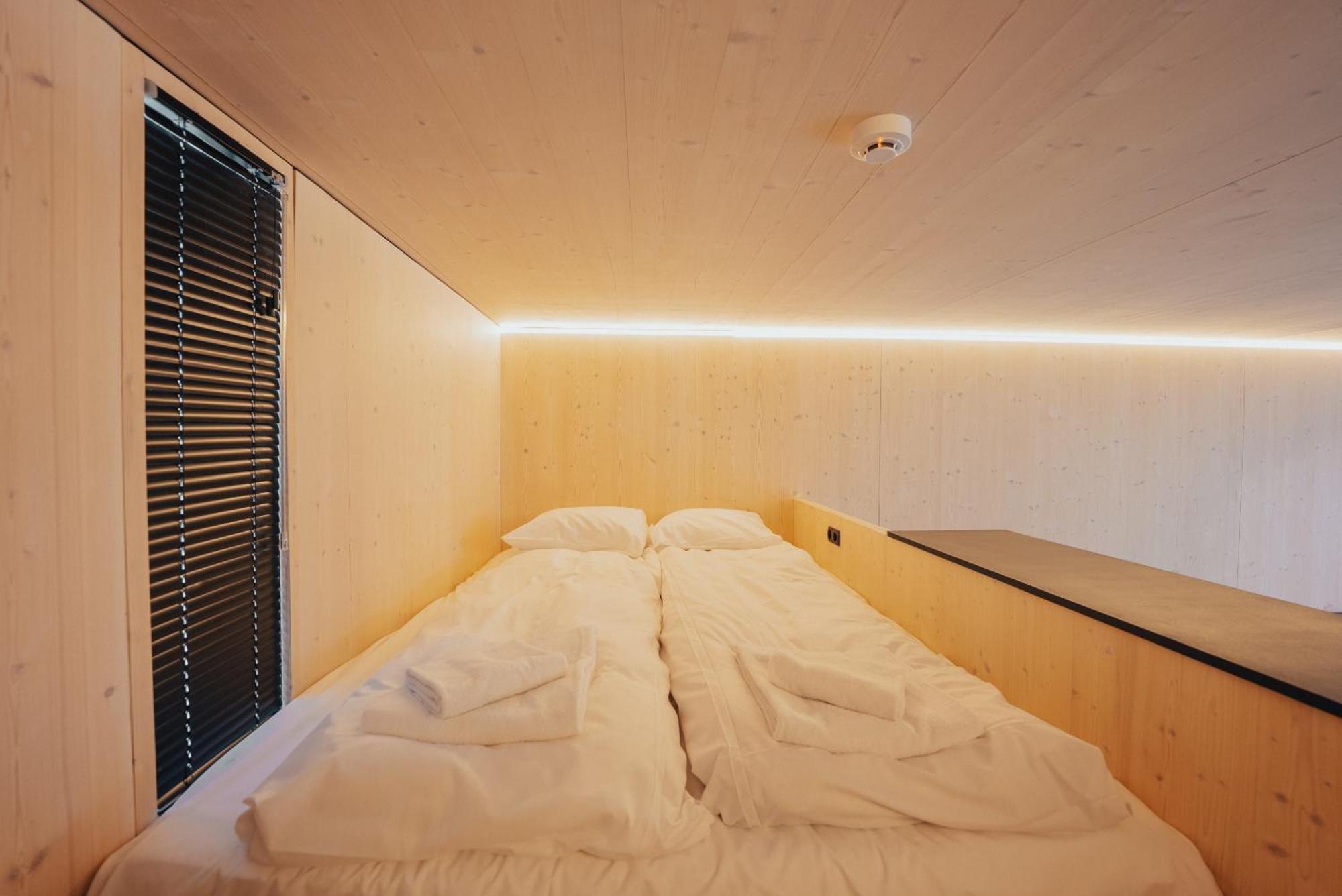 Oceanview Mini-house - Stunning Views *
