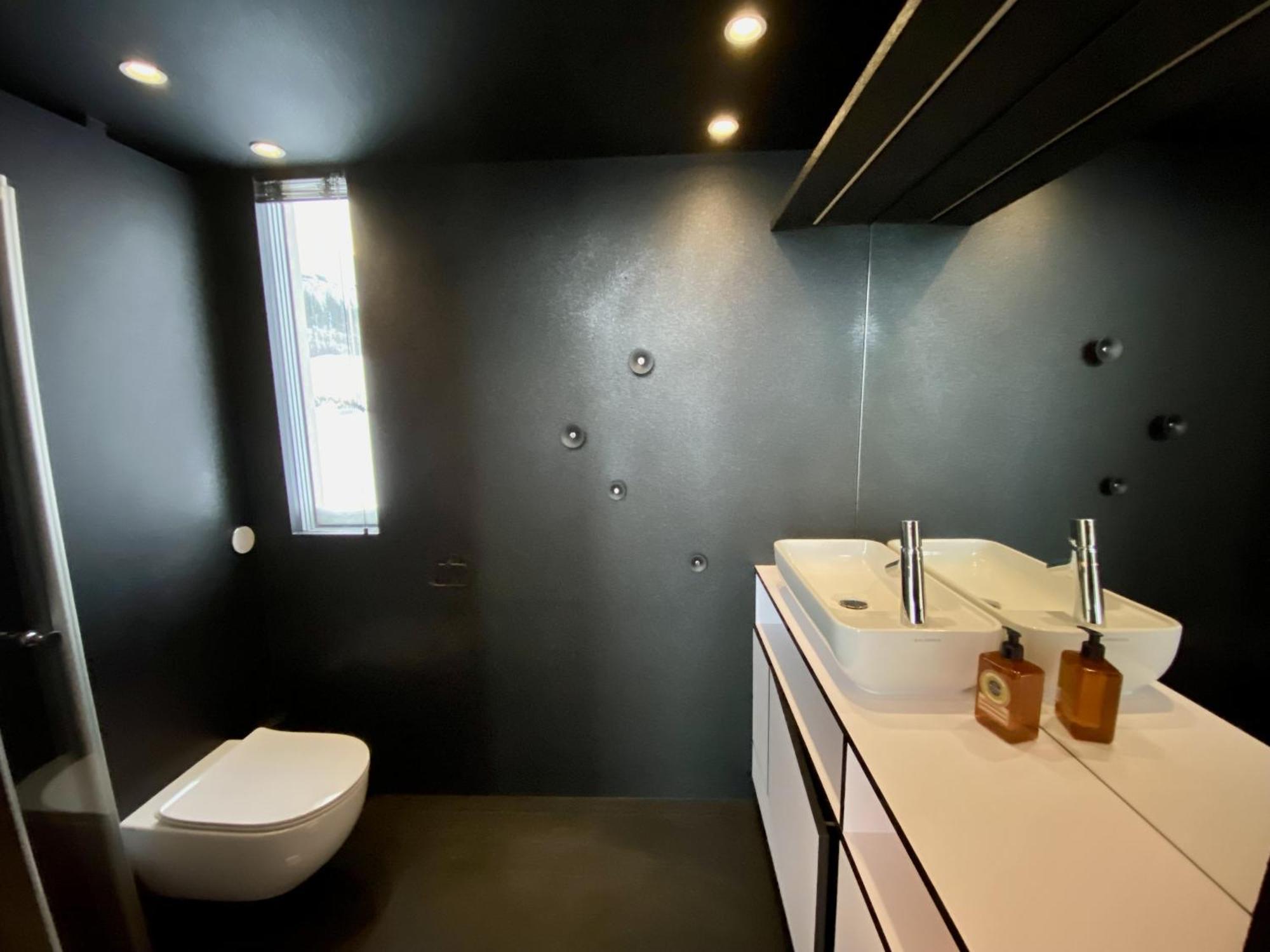 Oceanview Mini-house - Stunning Views * Ramberg